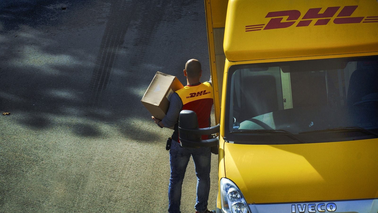 Klimafreundliche Lieferung DHL GoGreen Klimafreundliche Lieferung DHL GoGreen